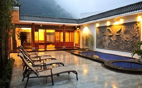 清远英德仙湖风吕温泉四房度假别墅