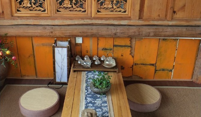 大理州短租住宿 云龙县民宿|短租房 大理诺邓古井民宿普通大床房 查看