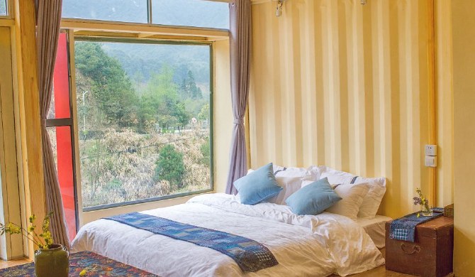 三清山畲隐民宿大床房