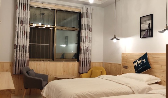 新乡短租住宿 辉县市民宿|短租房 万仙山太行星苑悦居双床房