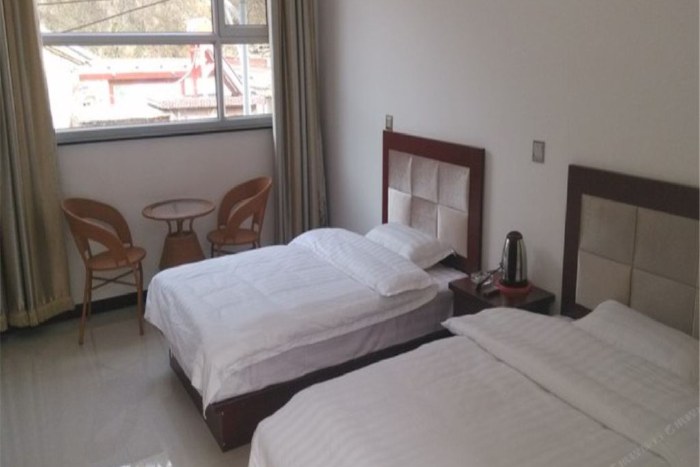 新手立减品牌民宿涞源挑栈民宿双人间  室 人 床距您直线1.