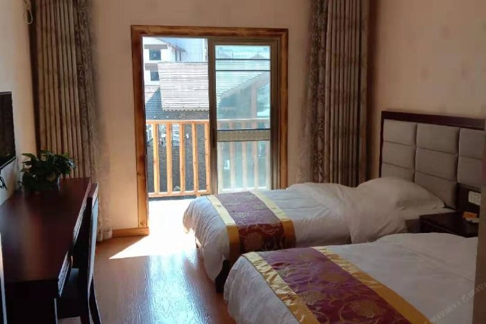 坪阡古镇/大九湖国家湿地公园阳台亲子房