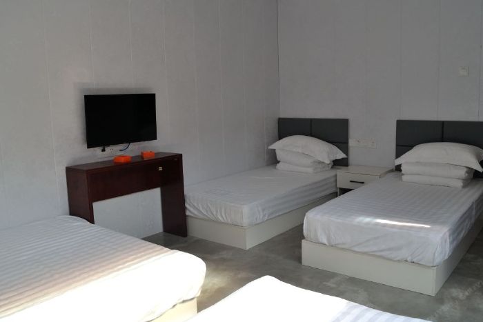 新手立减品牌民宿酒店式标准觉华岛度假区中式多人房  室 人 床距您