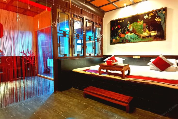 宽松取消保障代理有投影平遥古城内欢聚一堂·家庭大炕房  室 人 床距