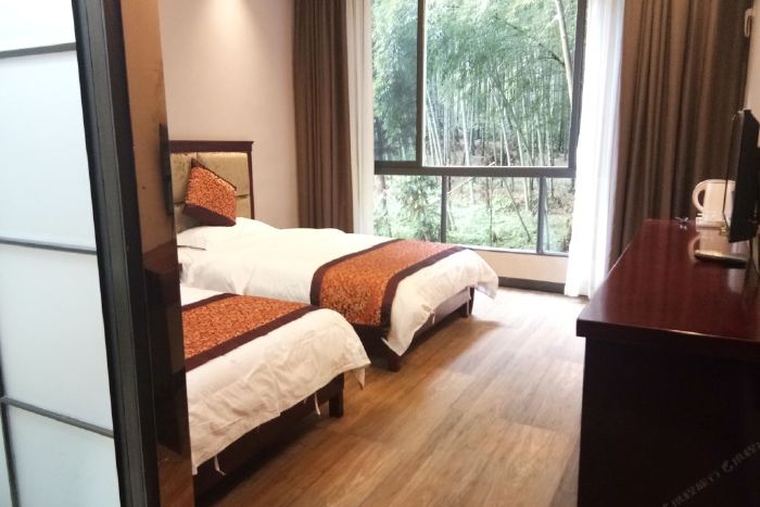 新手立减品牌民宿蜀南竹海精品观竹标间  室 人 床距您直线1.