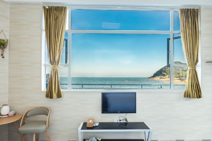 新手立减品牌民宿杨梅坑/桔钓沙全海景日出家庭房  室 人 床距您直线