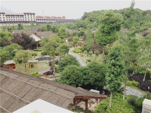 庐山星子县九江市星子县温泉镇酒店式公寓周边环境:上汤温泉度假酒店