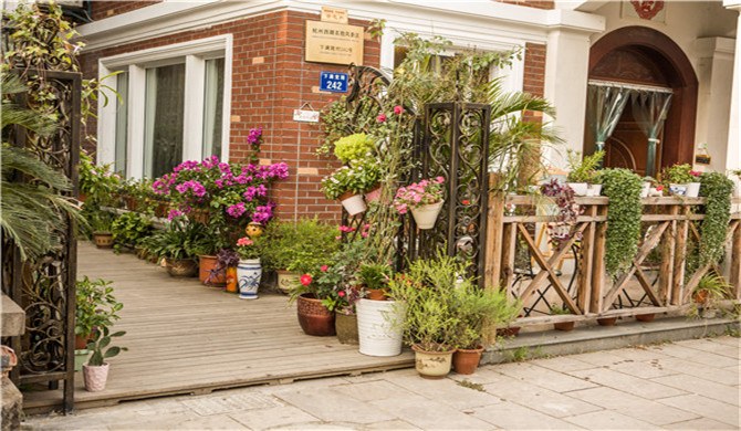 杭州西湖区下满觉陇酒店式公寓点评:杭州锦上花园客栈瑰(大床房)评价