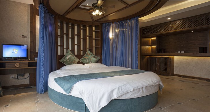 大连软件园数码广场万种风情巴厘岛个人房东