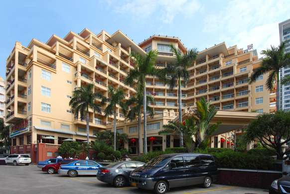 三亚三亚湾亚弯路海月广场对面金凤凰海景酒店