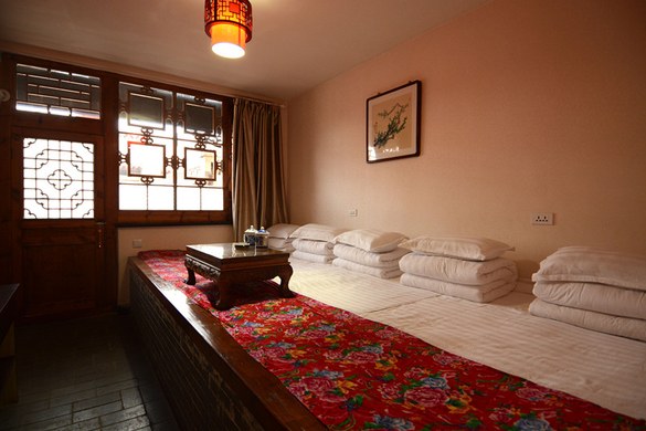 平遥老杨家客栈5人炕房