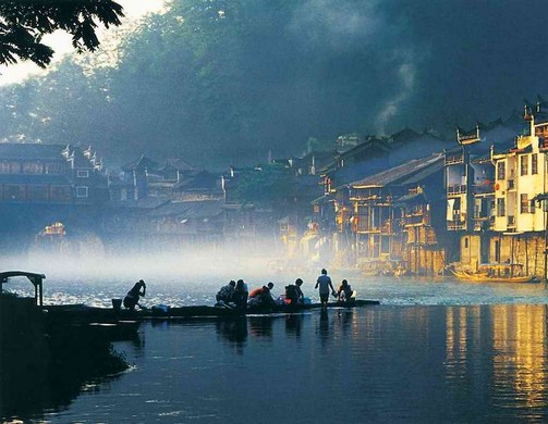 【图】凤凰一方砚客栈跳岩店豪华双床房_古城区短租公寓_途家网