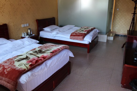 阿坝住宿 茂县住宿 茂县松坪沟碧海云居客栈标间  此房型有14套,实际