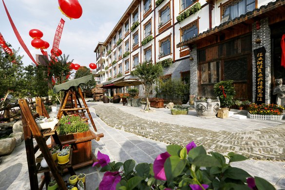 张家界武陵源区朝阳路酒店式公寓价格:张家界汇朋驿站温馨蜜月大床房