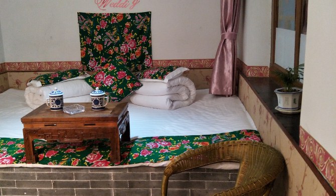 豪华情侣土炕二人间(市区内没费接)