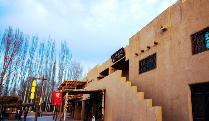 敦煌丝绸驿游多多民宿 特色标准间