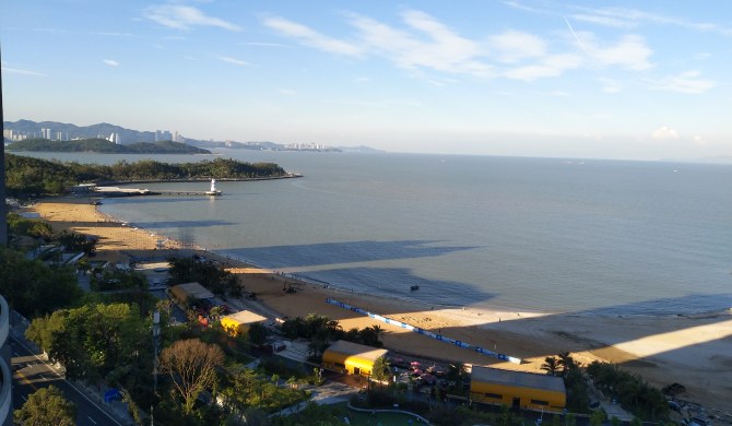 珠海吉大海滨泳场超赞海景四房