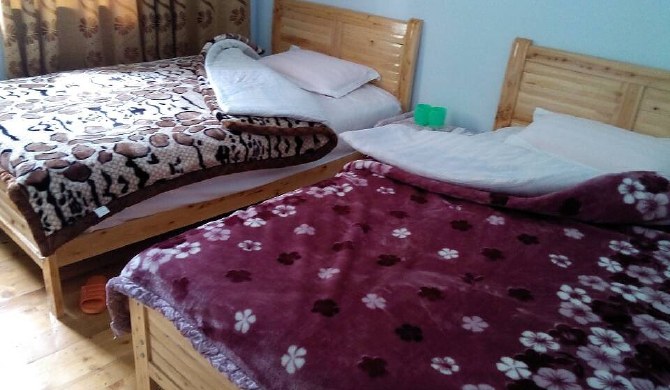 阿坝短租住宿 黑水县民宿|短租房 阿坝黑水德美民宿大床间