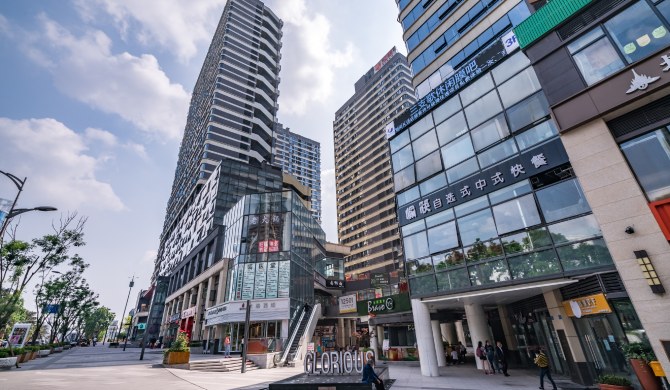 重庆石桥铺商圈蓝色风情大床房