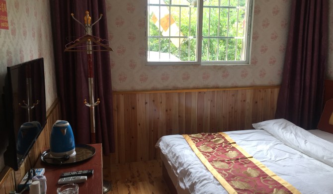 阿坝短租住宿 黑水县民宿|短租房 黑水吉祥三宝殿民宿 大床房