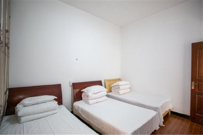 宽松取消保障诸暨五泄泄源水云间农家乐  室 人 床 120