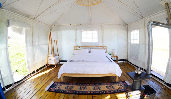 阿坝短租住宿 若尔盖县民宿|短租房 若尔盖栖山摄影自驾营地豪华观景