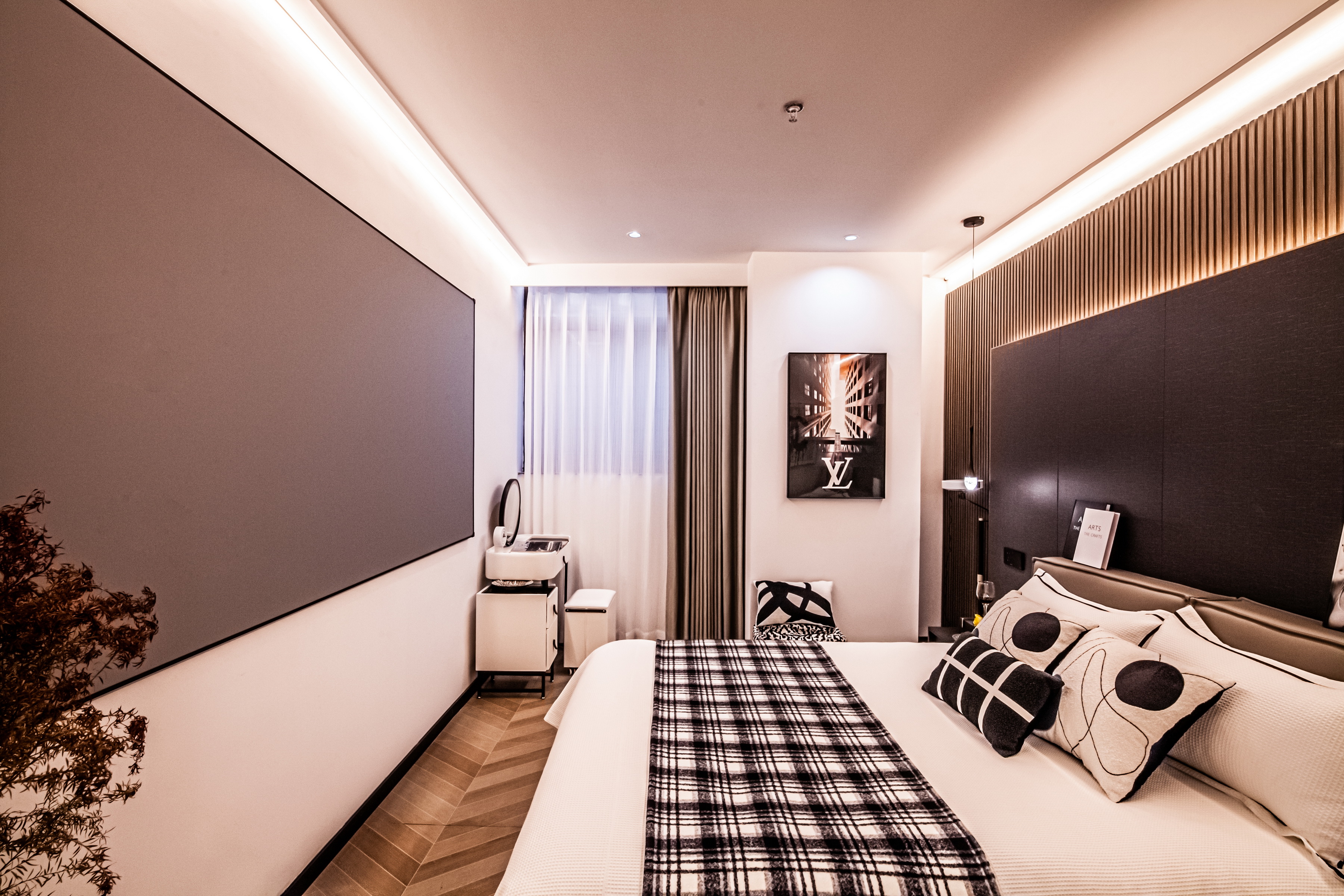 7808 Standard One-Bedroom Studio
