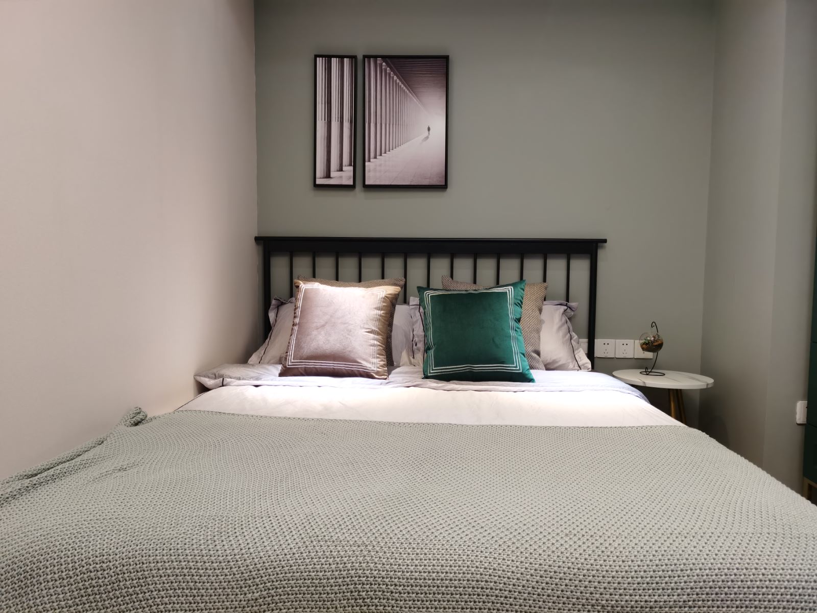 Nordic Style Queen Room A
