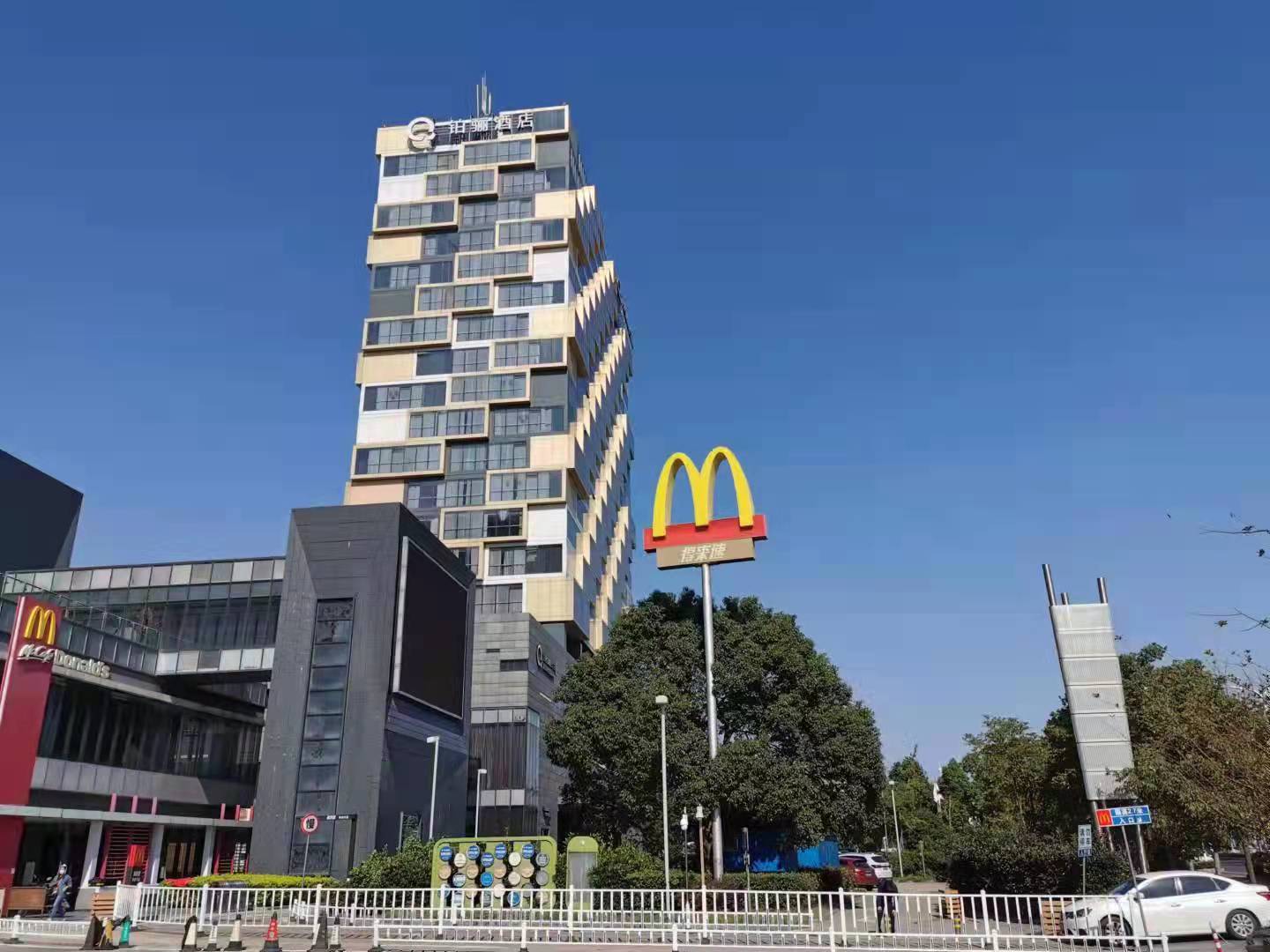 Yingjia Duplex Suite