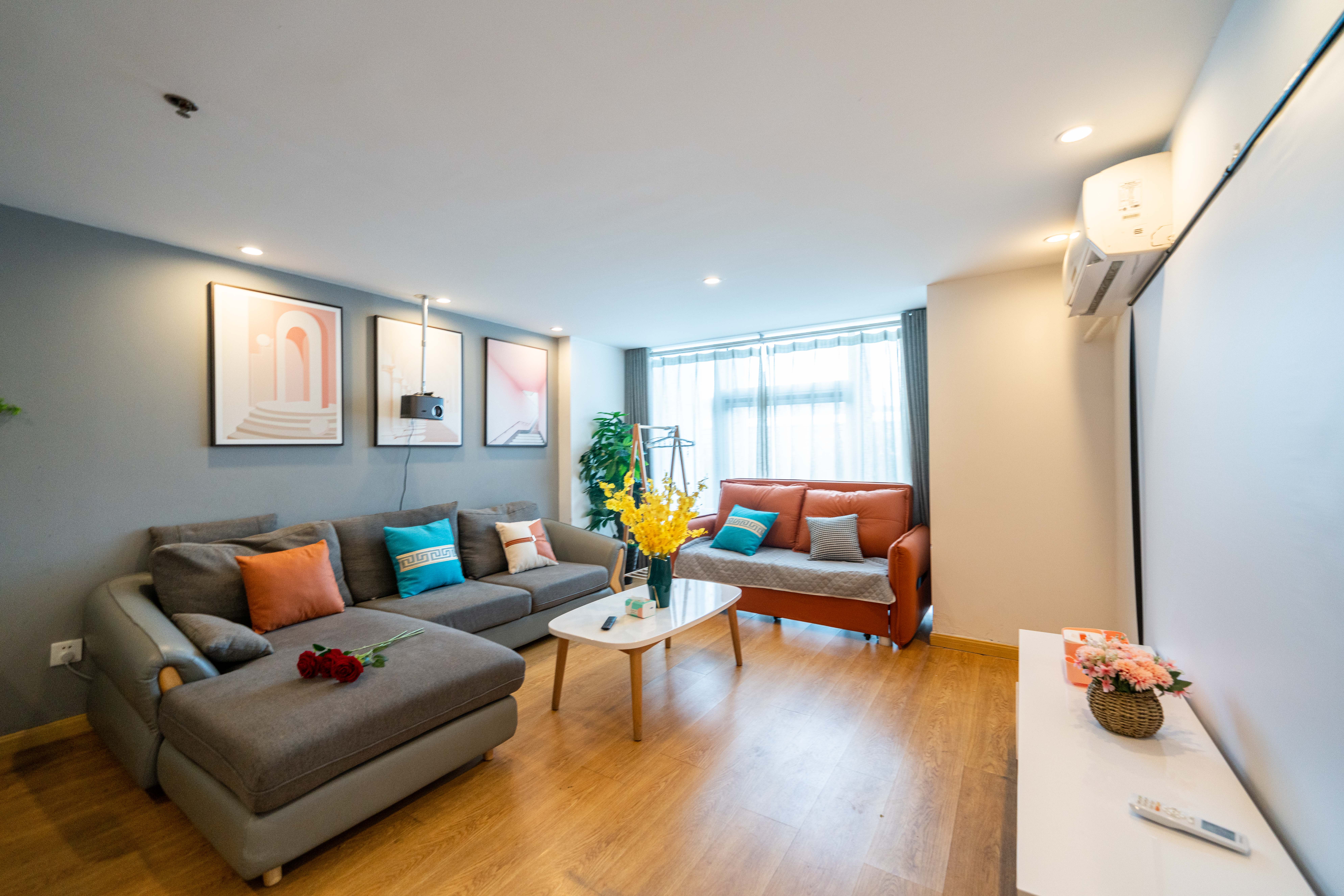 B-354 Loft Duplex Apartment