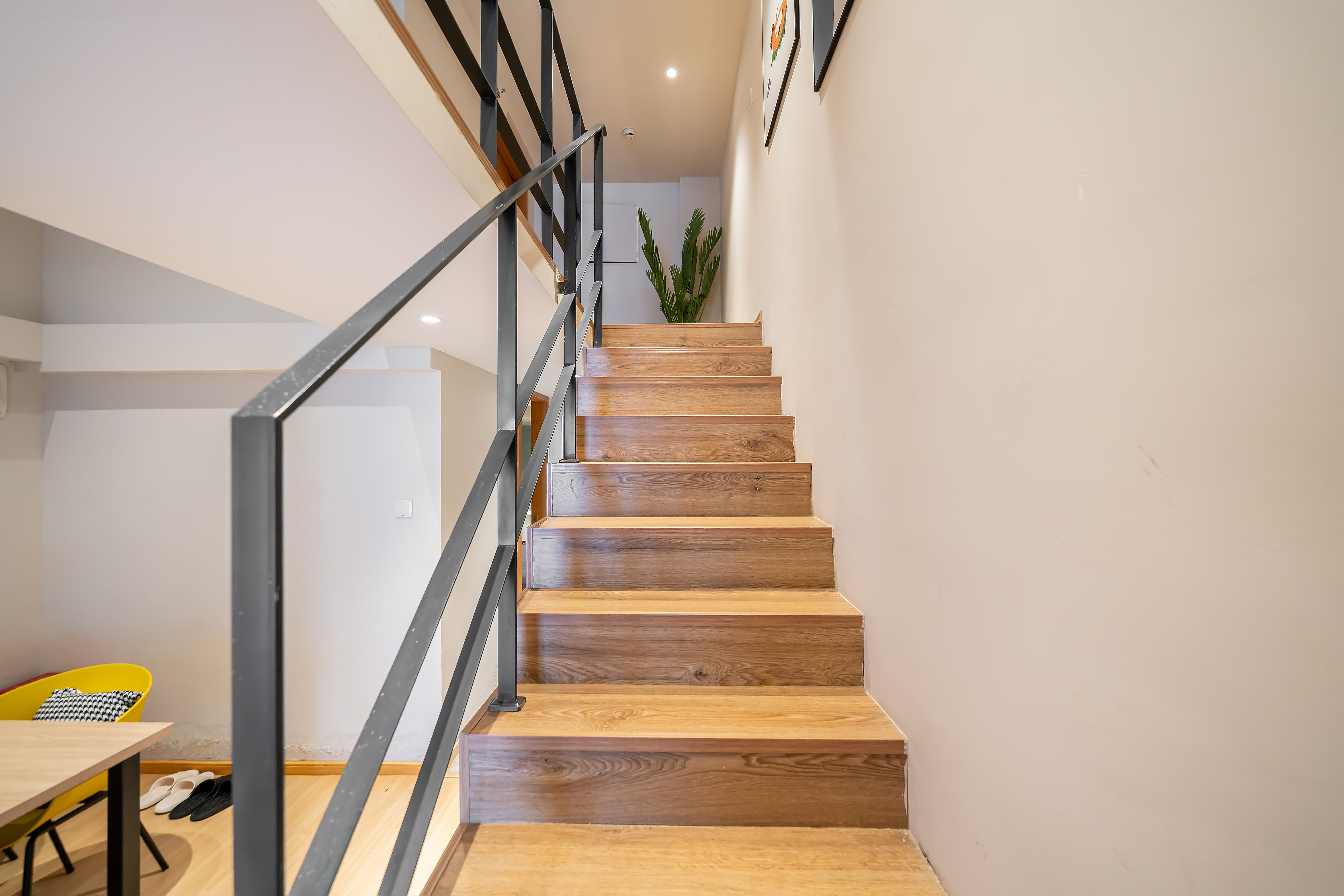 B-563 Loft Duplex Apartment